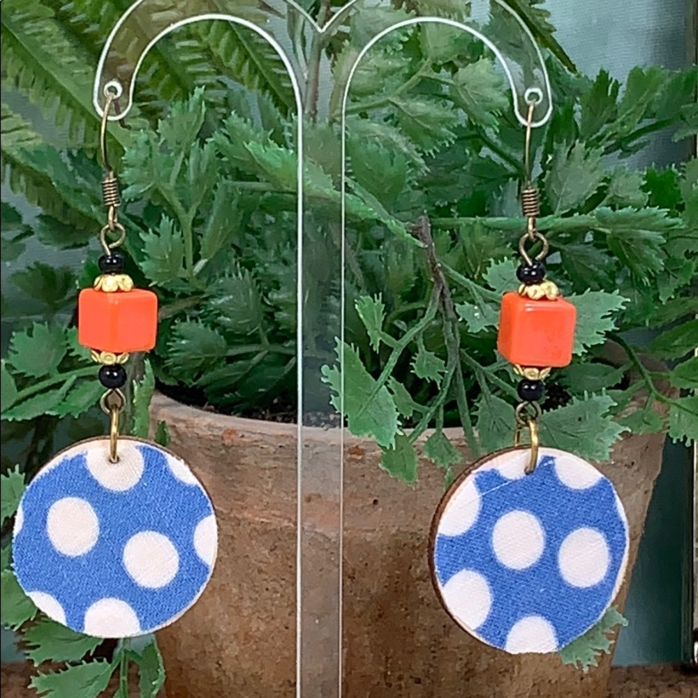 ⭐️🌸Adorned Crown assemblage vintage fabric wood disc earrings blue orange